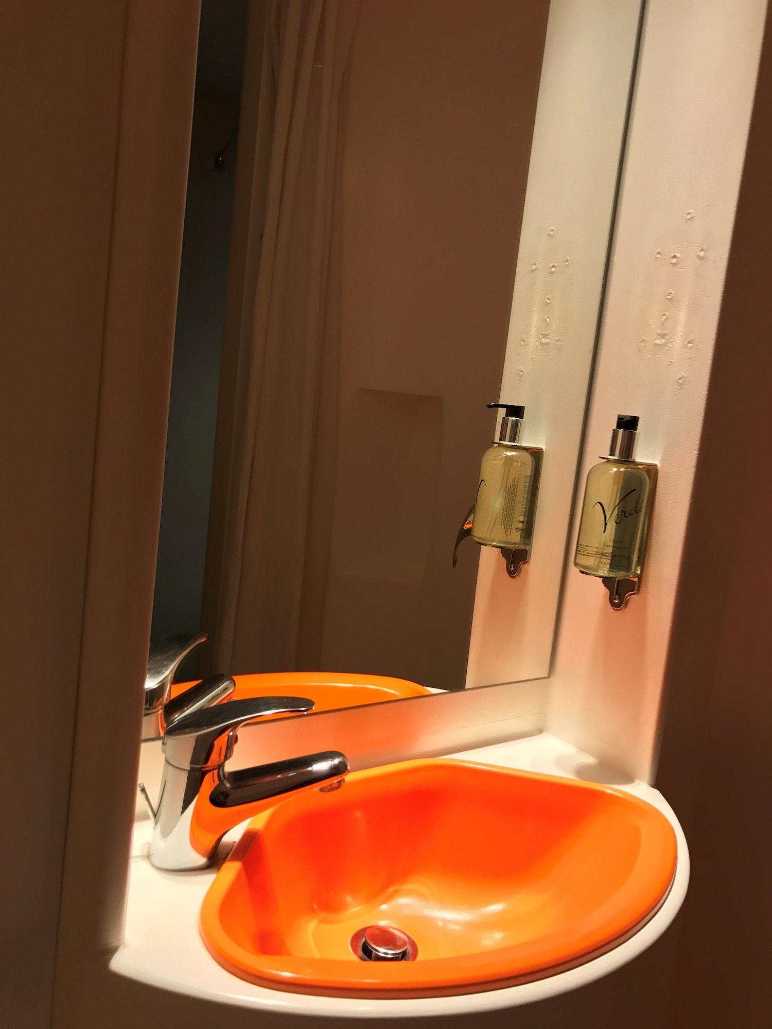 Easyhotel South Kensington Λονδίνο Εξωτερικό φωτογραφία